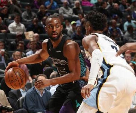 湖人聘请前 湖人聘请前