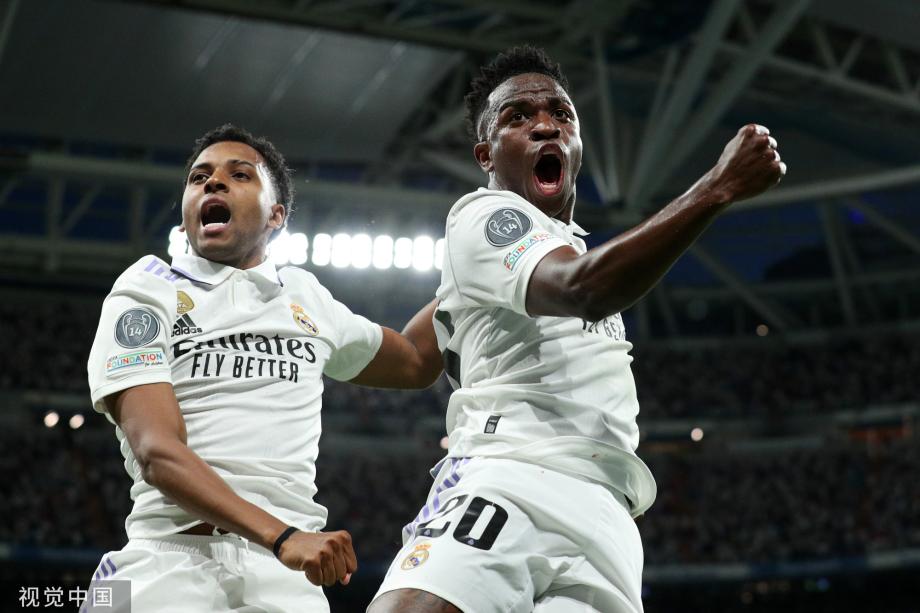 呈现在世人 呈现在世人